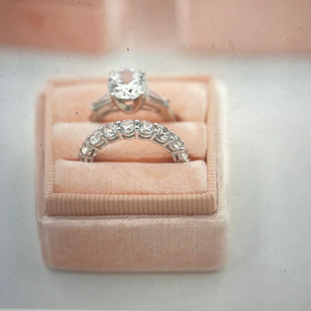 The Mrs. Box Classic Double Ring Box, Pink Velvet